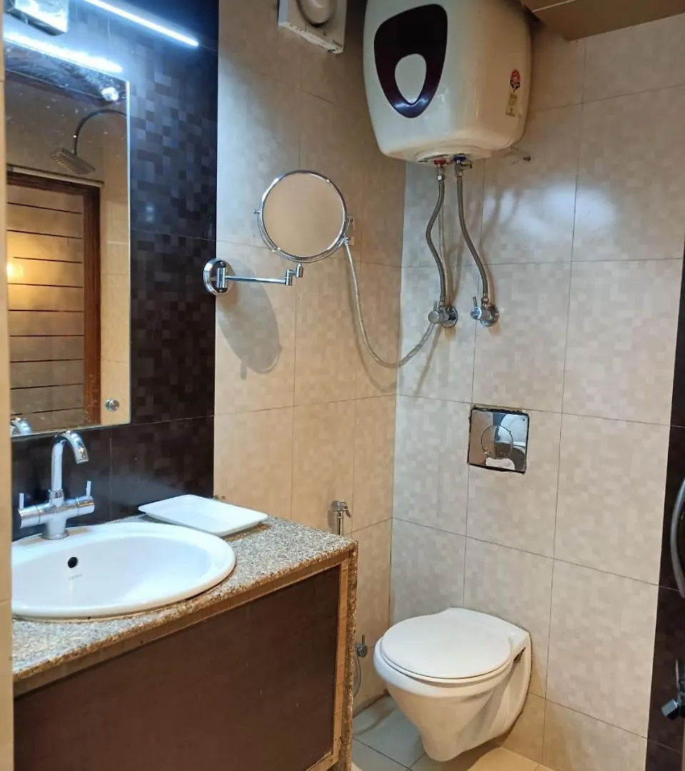 Zoz Sm7 Hotel Shimla