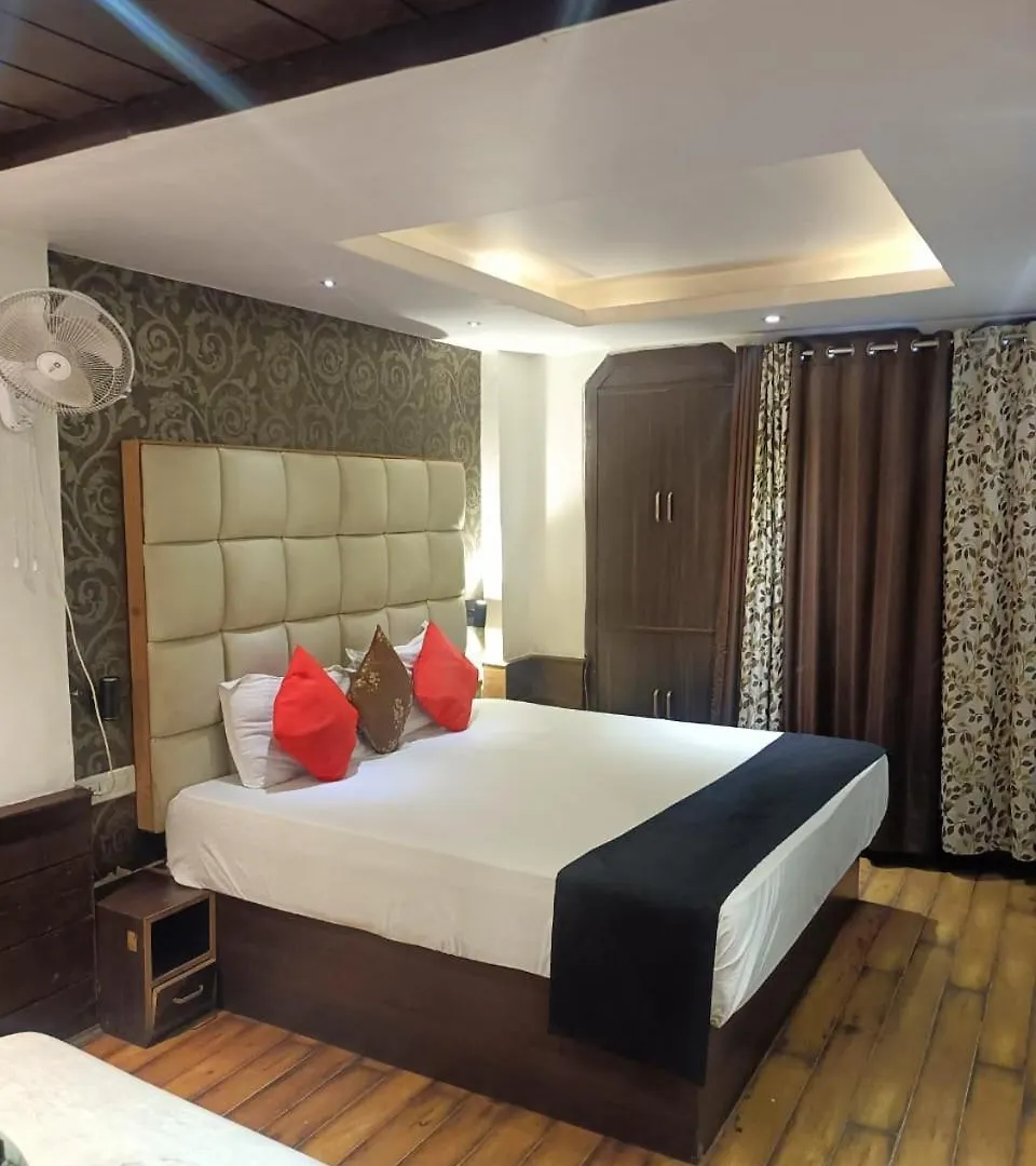 Zoz Sm7 Hotel Shimla