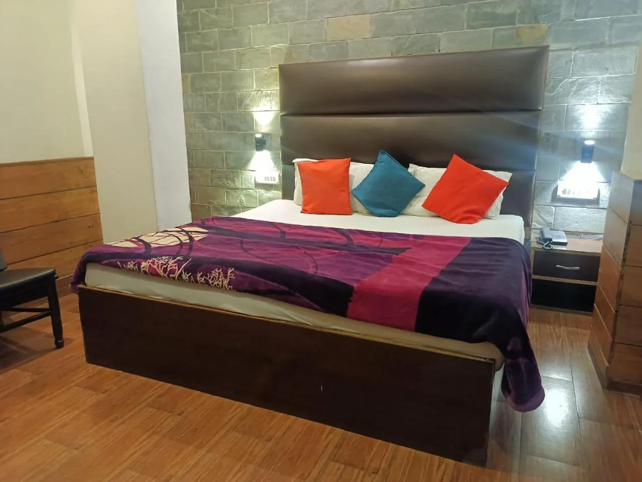 Zoz Sm7 Hotel Shimla